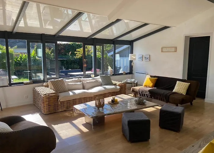 L Echo Des Pins, A Pied *