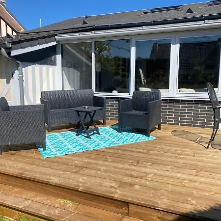 L Echo Des Pins, A Pied Holiday home Merville-Franceville-Plage