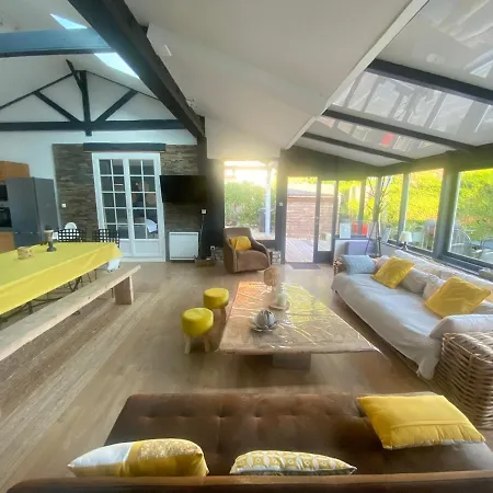 L Echo Des Pins, A Pied