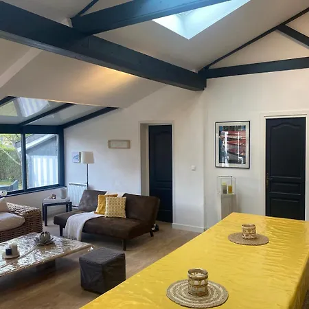 L Echo Des Pins, A Pied