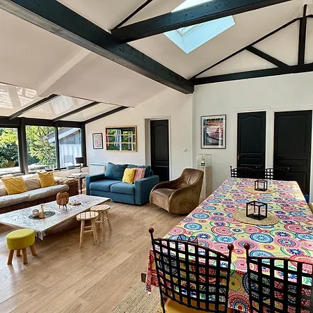 Holiday home L Echo Des Pins, A Pied