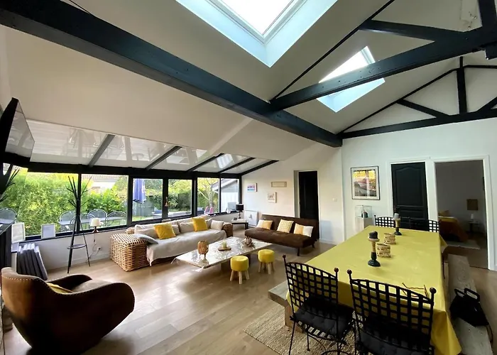 Holiday home L Echo Des Pins, A Pied