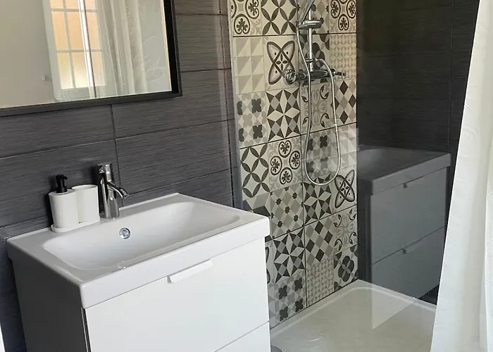 L Echo Des Pins, A Pied Merville-Franceville-Plage